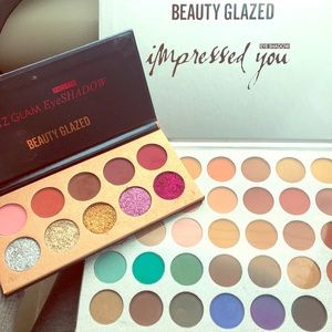 2 eye shadow pallets